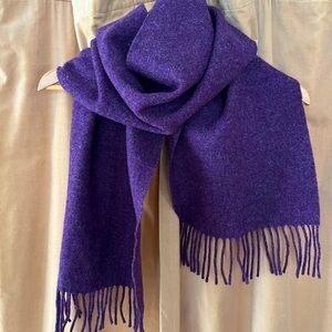 Lambswool scarf